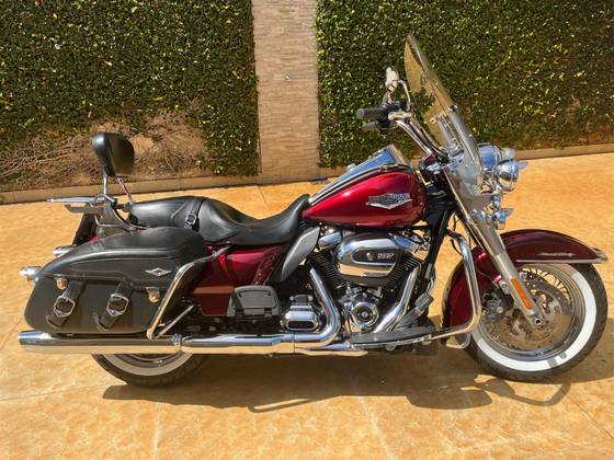 HARLEY-DAVIDSON ROAD KING CLASSIC HARLEY-DAVIDSON ROAD KING CLASSIC